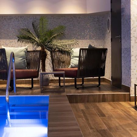 Les Matins De Paris & Spa Exterior photo